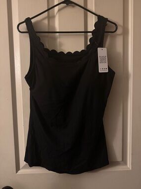 Scallop-Edge Black Swim Tank Top